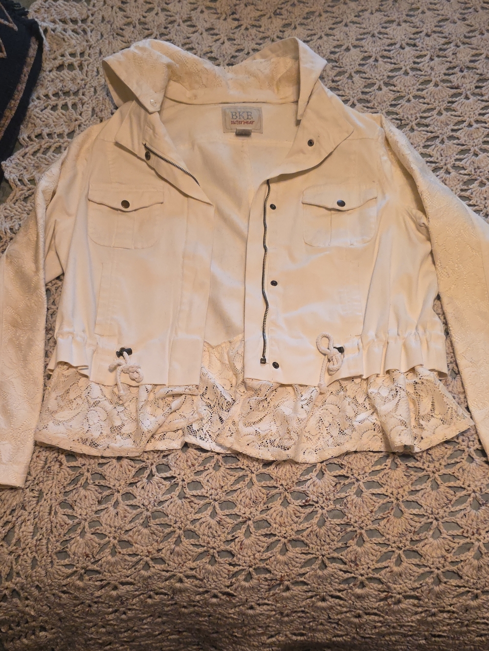 BKE Cream Lace-Trim Utility Jacket - Picture 2 of 7